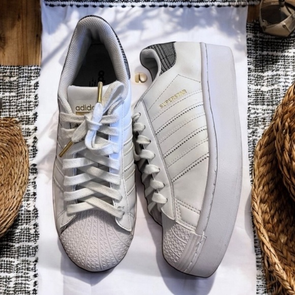 Adidas White Sneakers with Gold and Black Accents RARE - Picture 15 of 17